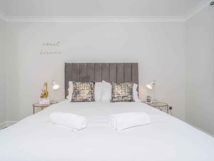 爱丁堡Luxury 2Bed 2Bath Flat In City Centre- Free Parking!公寓 外观 照片