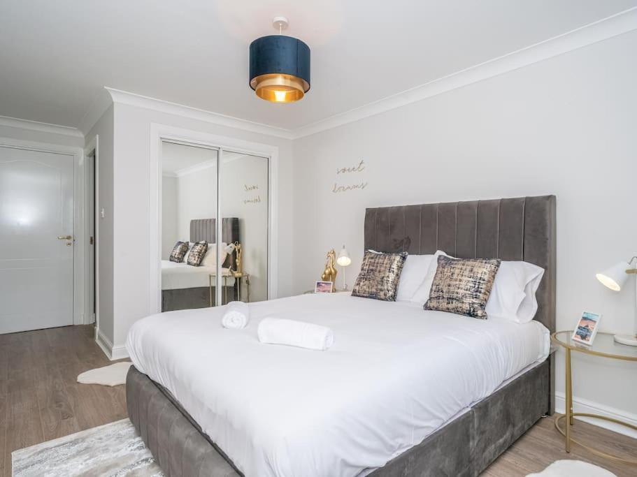 爱丁堡Luxury 2Bed 2Bath Flat In City Centre- Free Parking!公寓 外观 照片